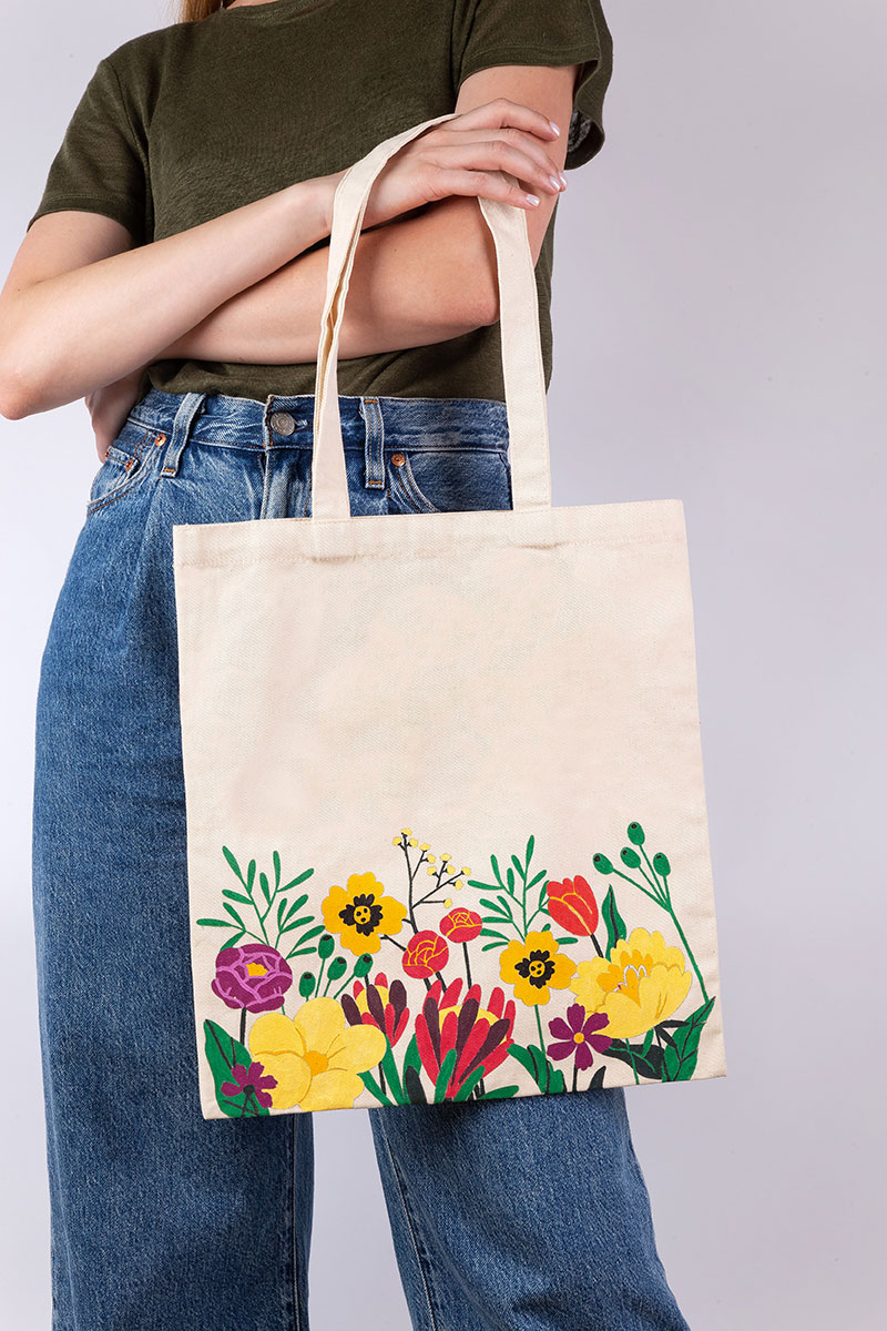 картинка Раскраска на сумке "Летний цвет" от магазина Стежочек